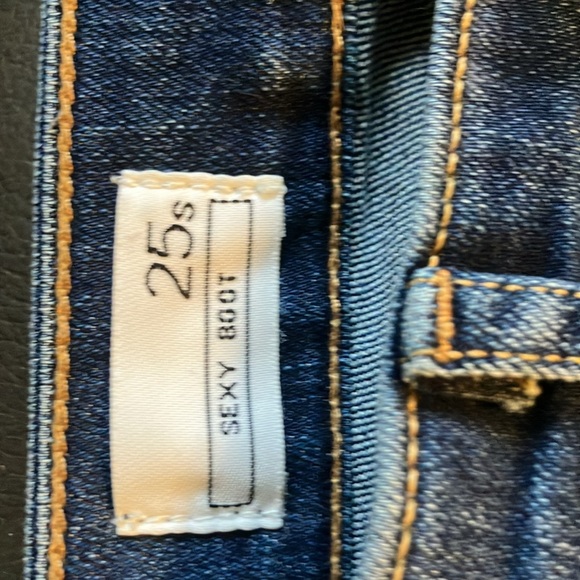 Bootcut Jean - Picture 3 of 9